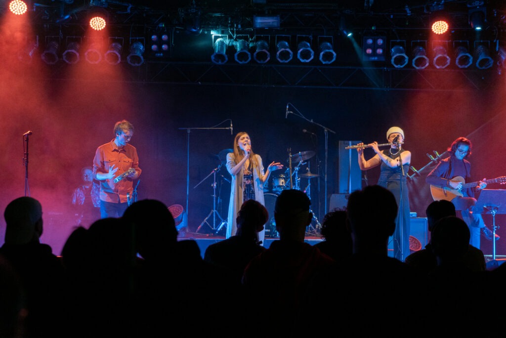 Tudo-Azul-live-Musikzentrum-Hannover